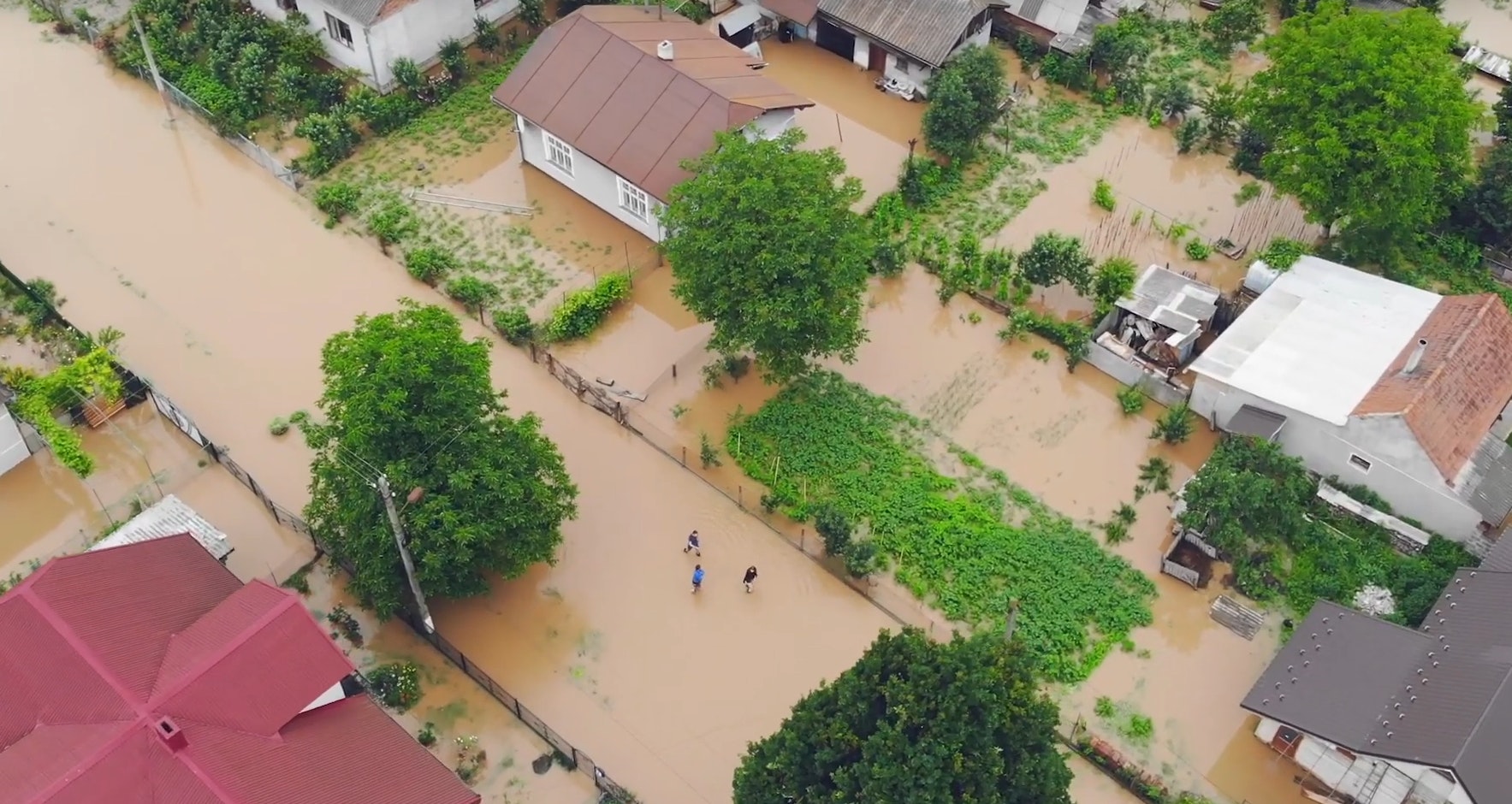 Image of homes flooding in the US